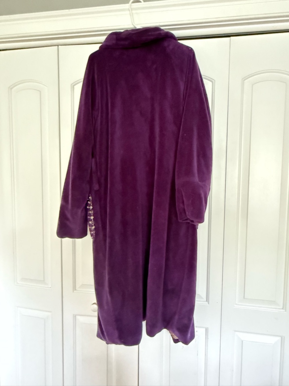 Grassroots California Men’s Robe Crown Royale in Deep Purple - 420 inside - Picture 7 of 7